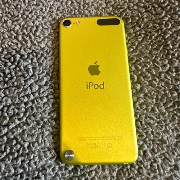 Apple IPod touch - 5th generation A1421💗- great condition - Picture 2 of 8